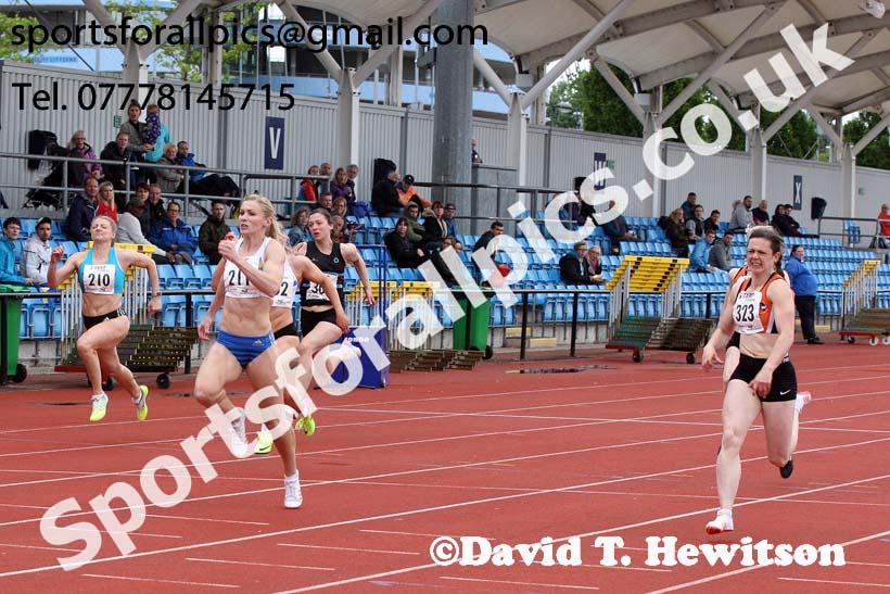 Senior womens 100 metres, Northern Senior and Under-20s Champs., SportsCity, Manchester. Photo: David T. Hewitson/Sports for All Pics